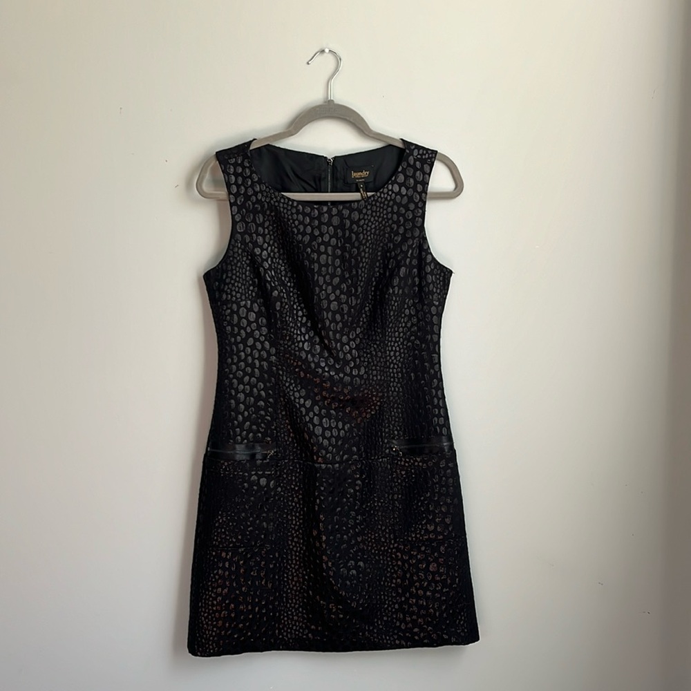 Laundry by Shelli Segal. Sleeveless Leopard Print Black Dress. Size 6